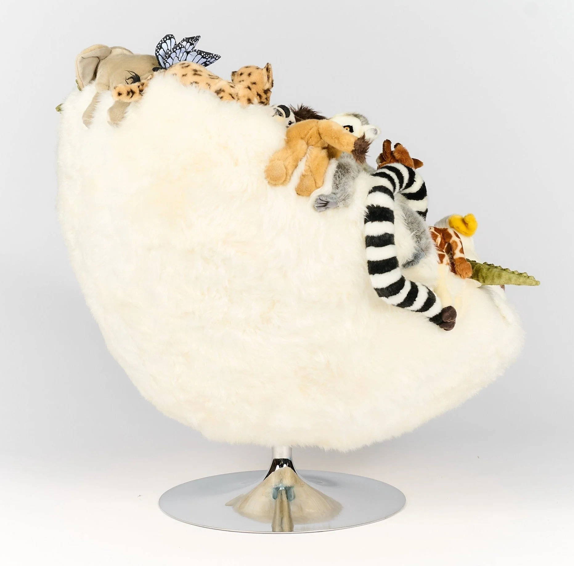 Africa Lounge Chair by AP Collection - Image 5