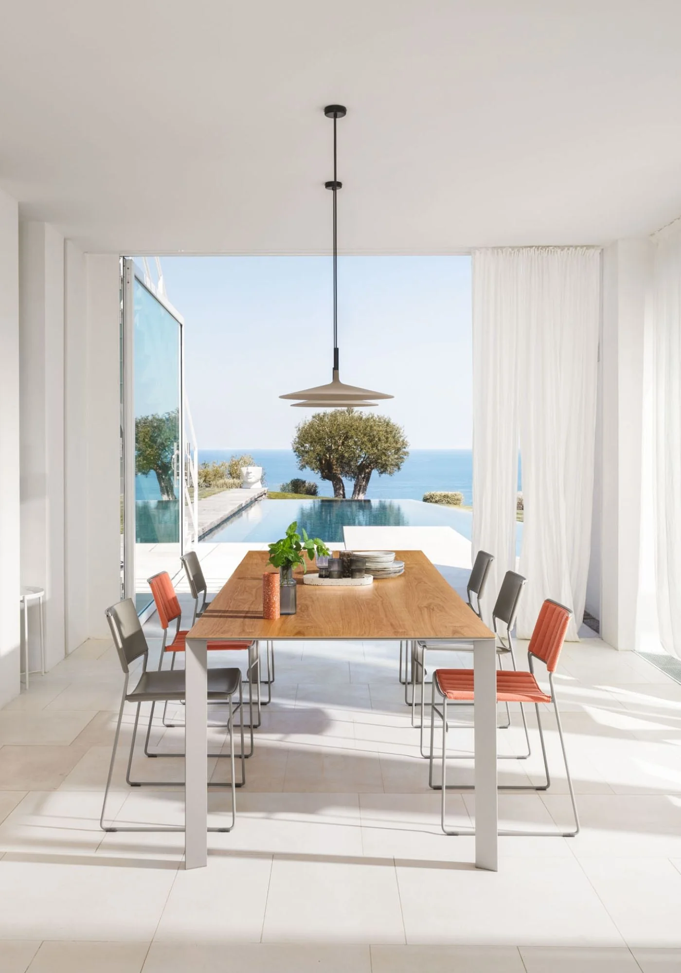 Akashi Dining Table / Fixed Length by Midj - Image 4