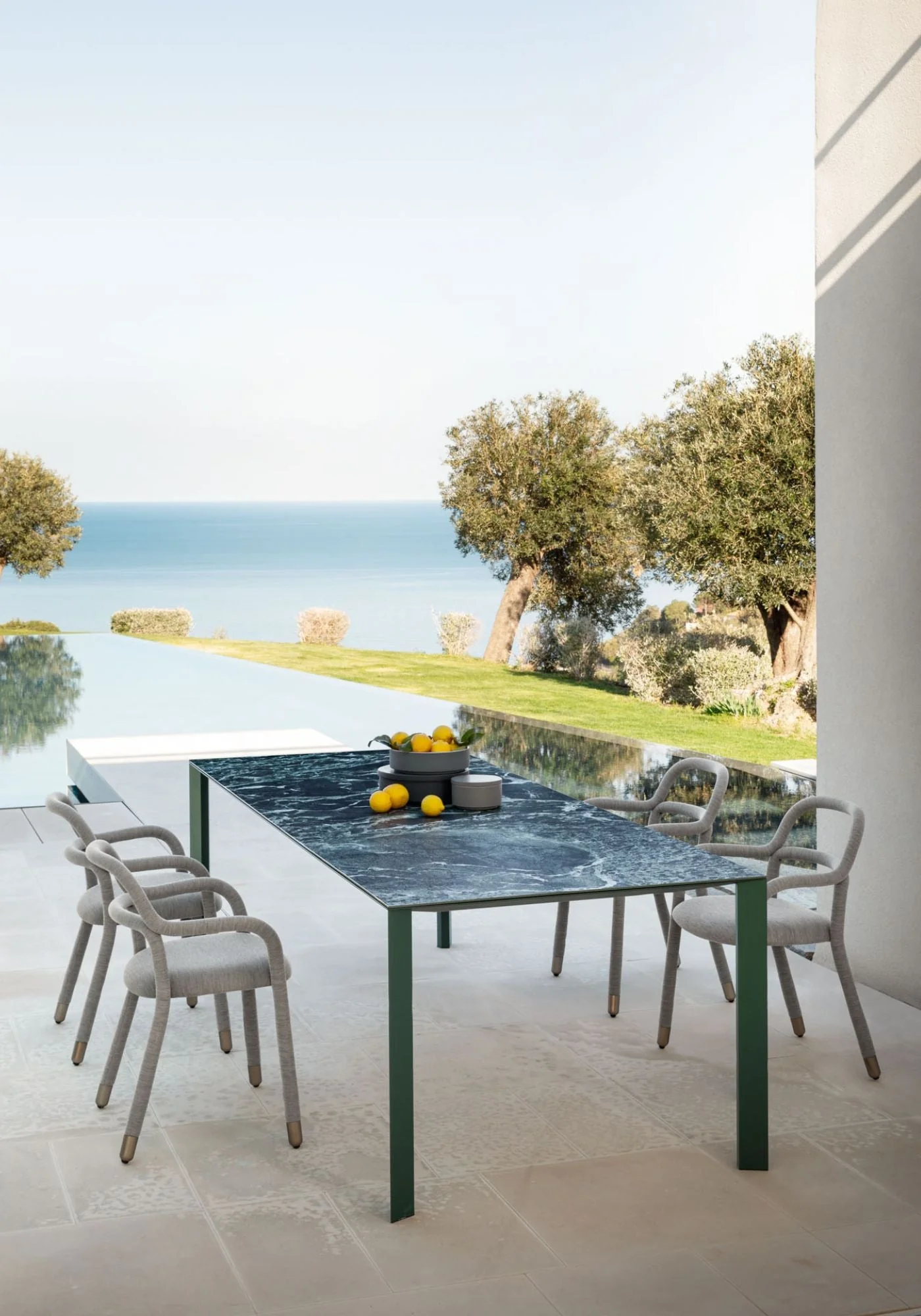 Akashi Dining Table / Fixed Length by Midj - Image 5