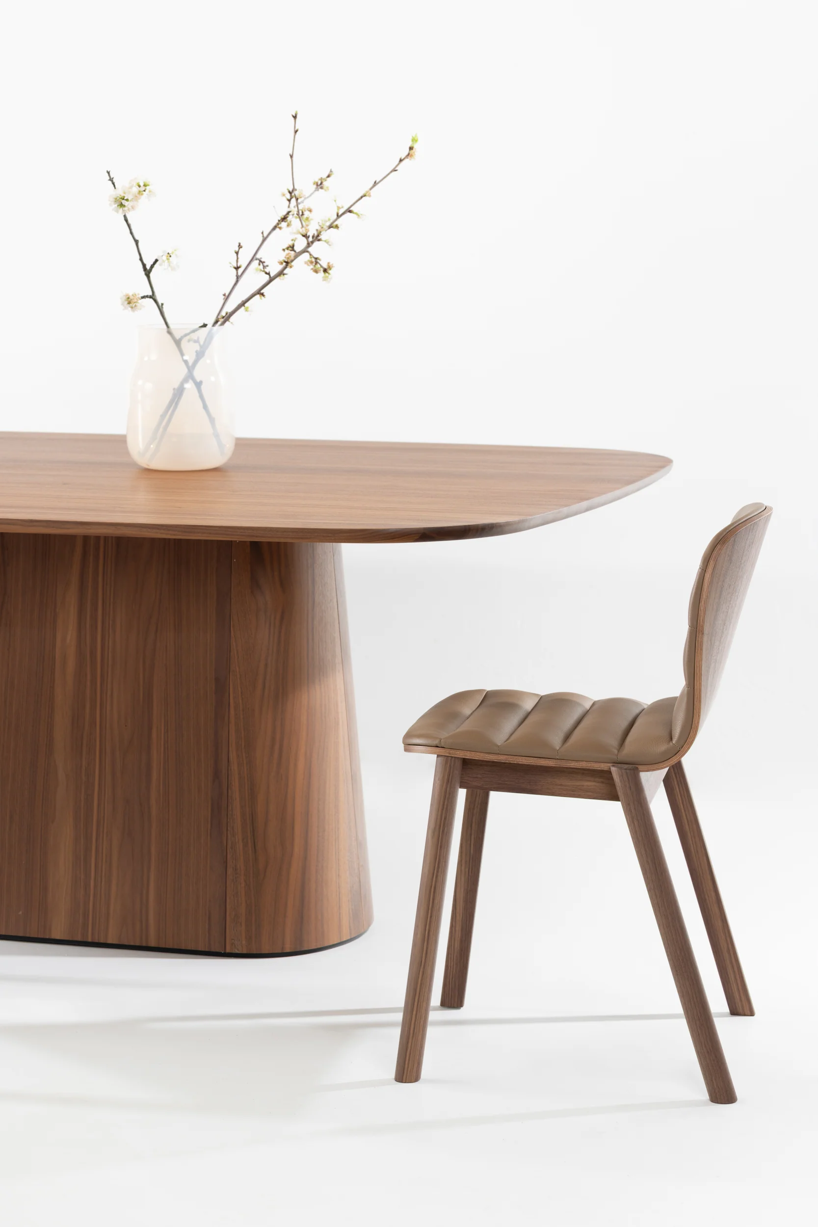 All'essenza Stackable Side Chair by Ton - Image 10