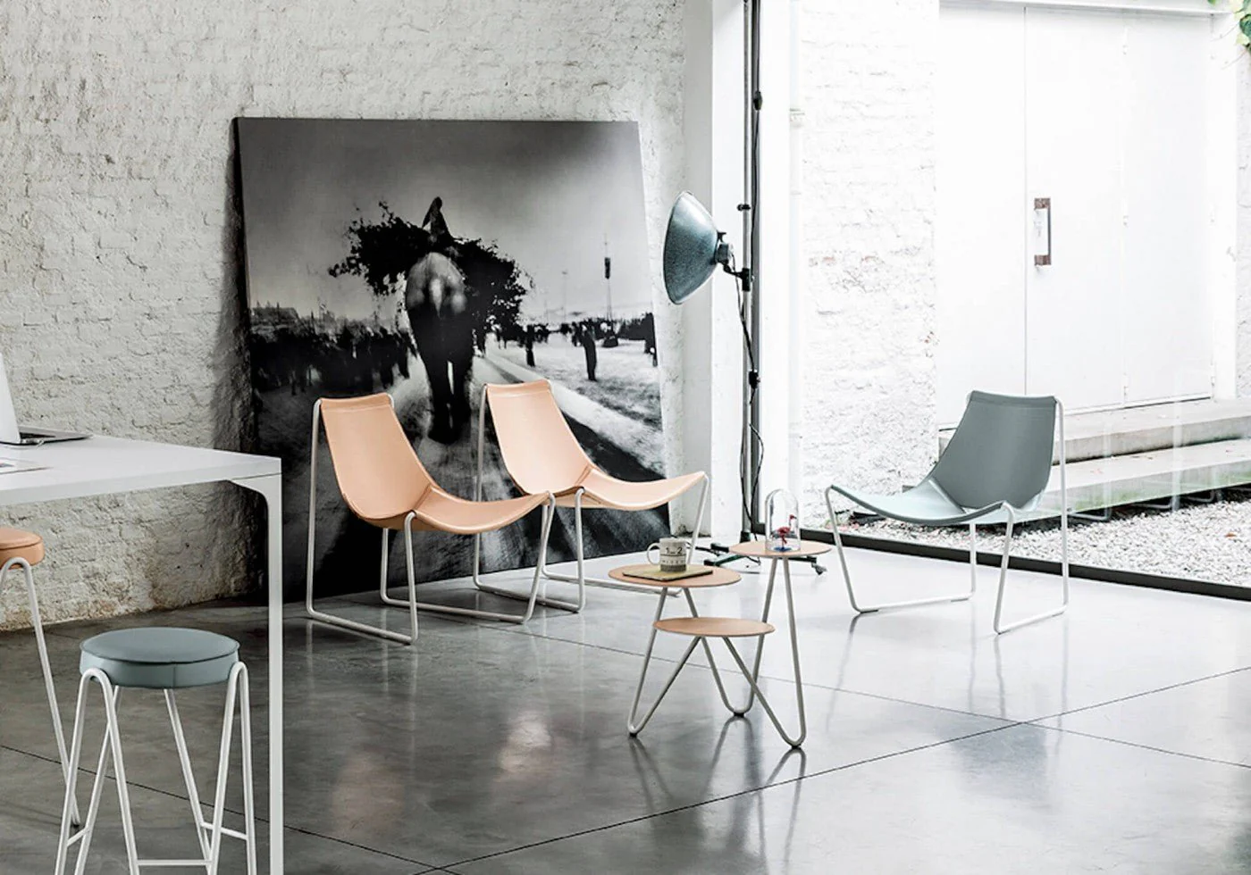 Apelle AT M CU Lounge Chair by Midj - Image 9