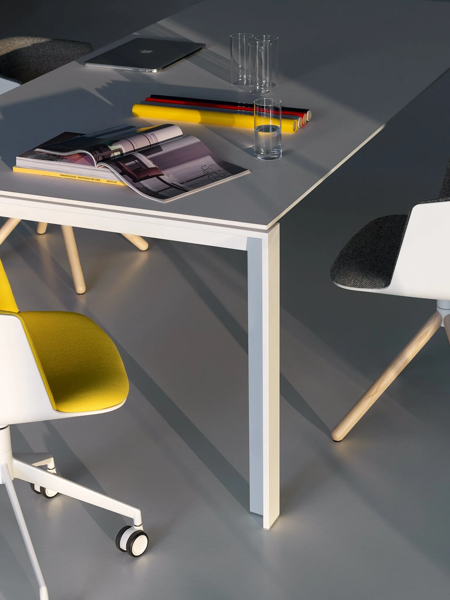 Apta Dining Table by Lapalma - Image 10