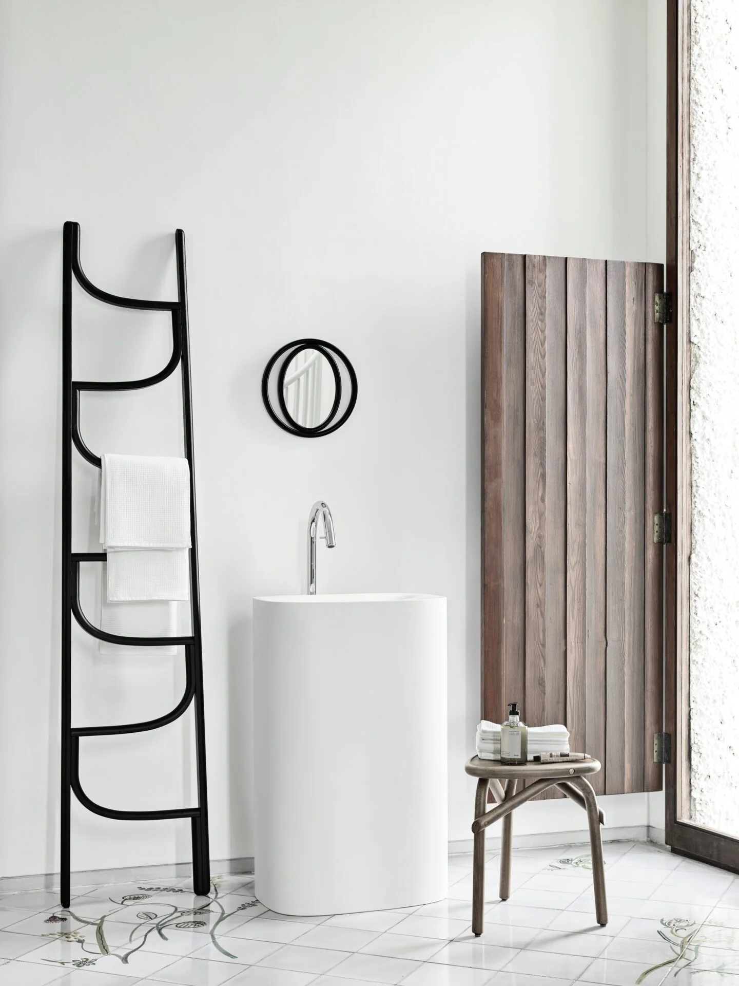 Bentwood Ladder by GTV - Image 19