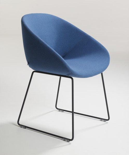 Beso Sled Base Armchair by Artifort - Image 3
