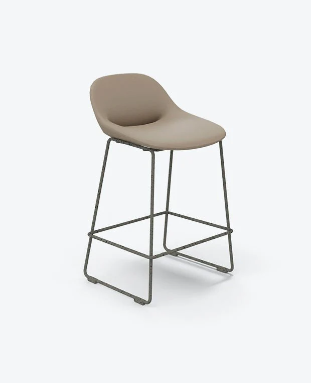 Beso Sled Base Stool by Artifort - Image 5