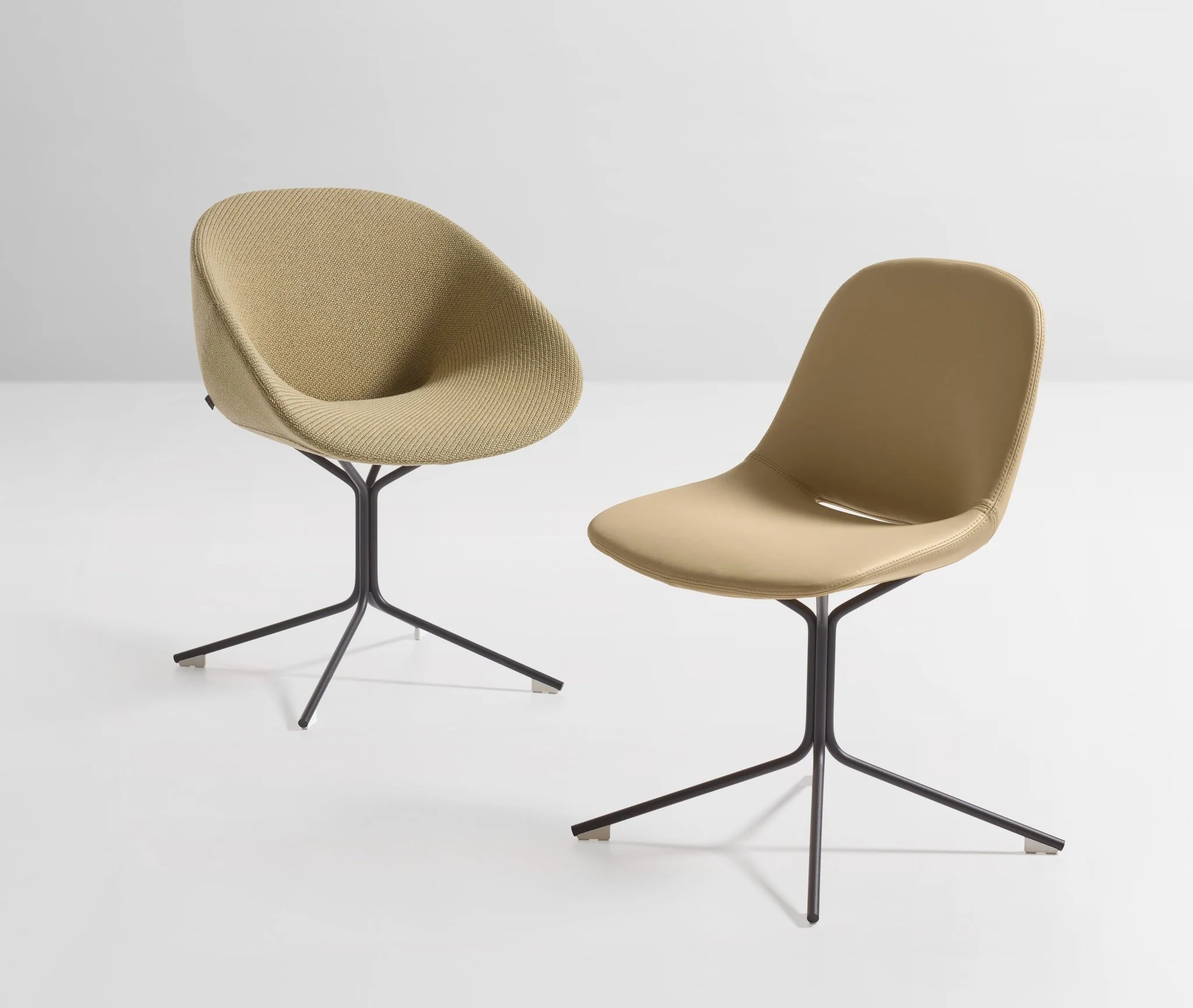Beso Star Base Armchair by Artifort - Image 2