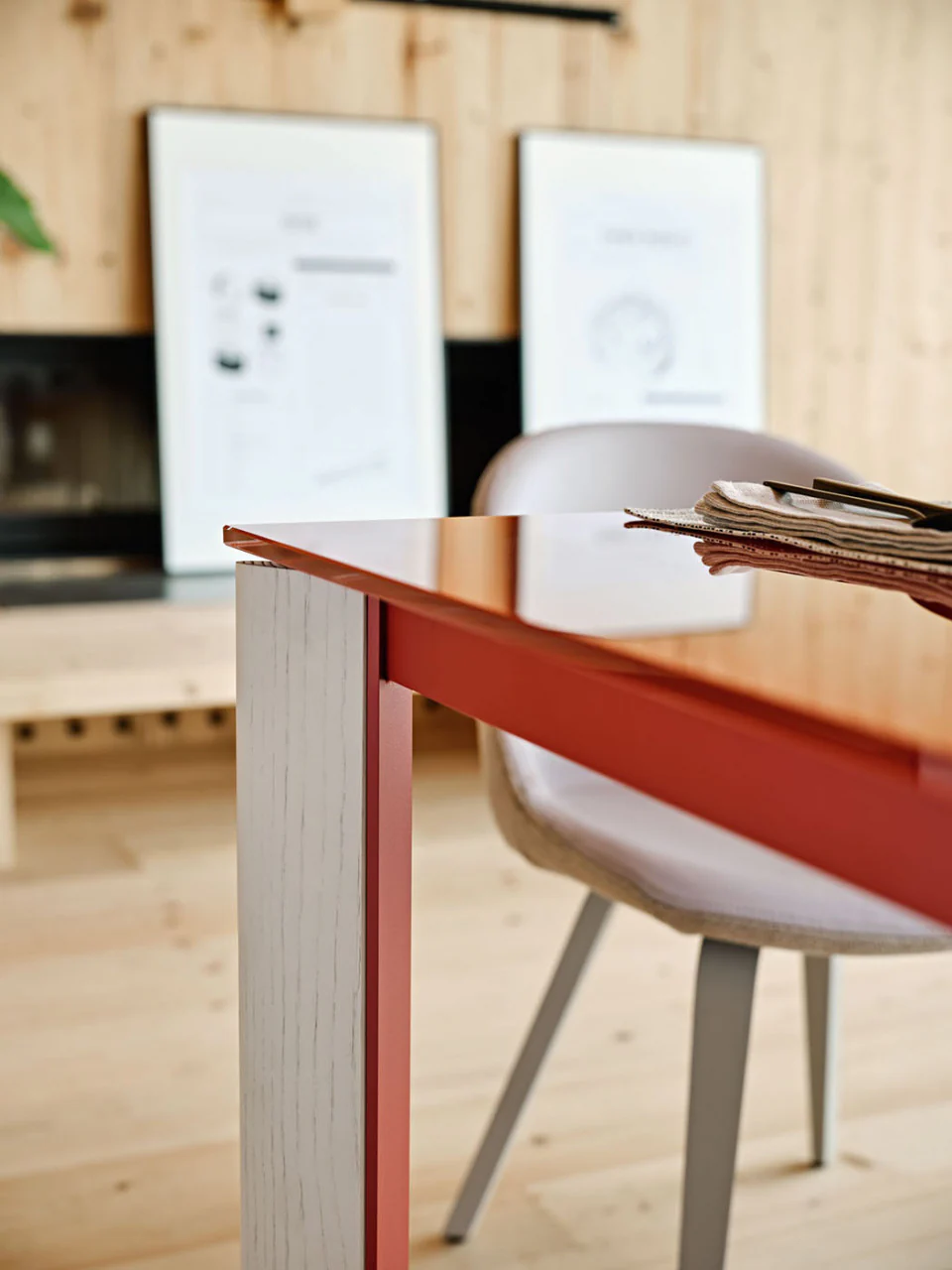 Blade Extendable Dining Table by Midj - Image 9