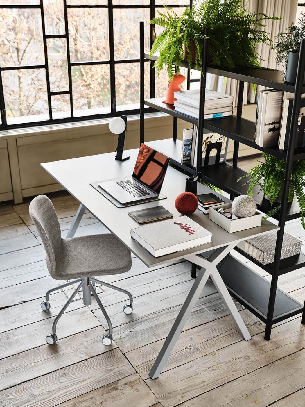 Dama High Desk Table / 41 by Midj - Image 4