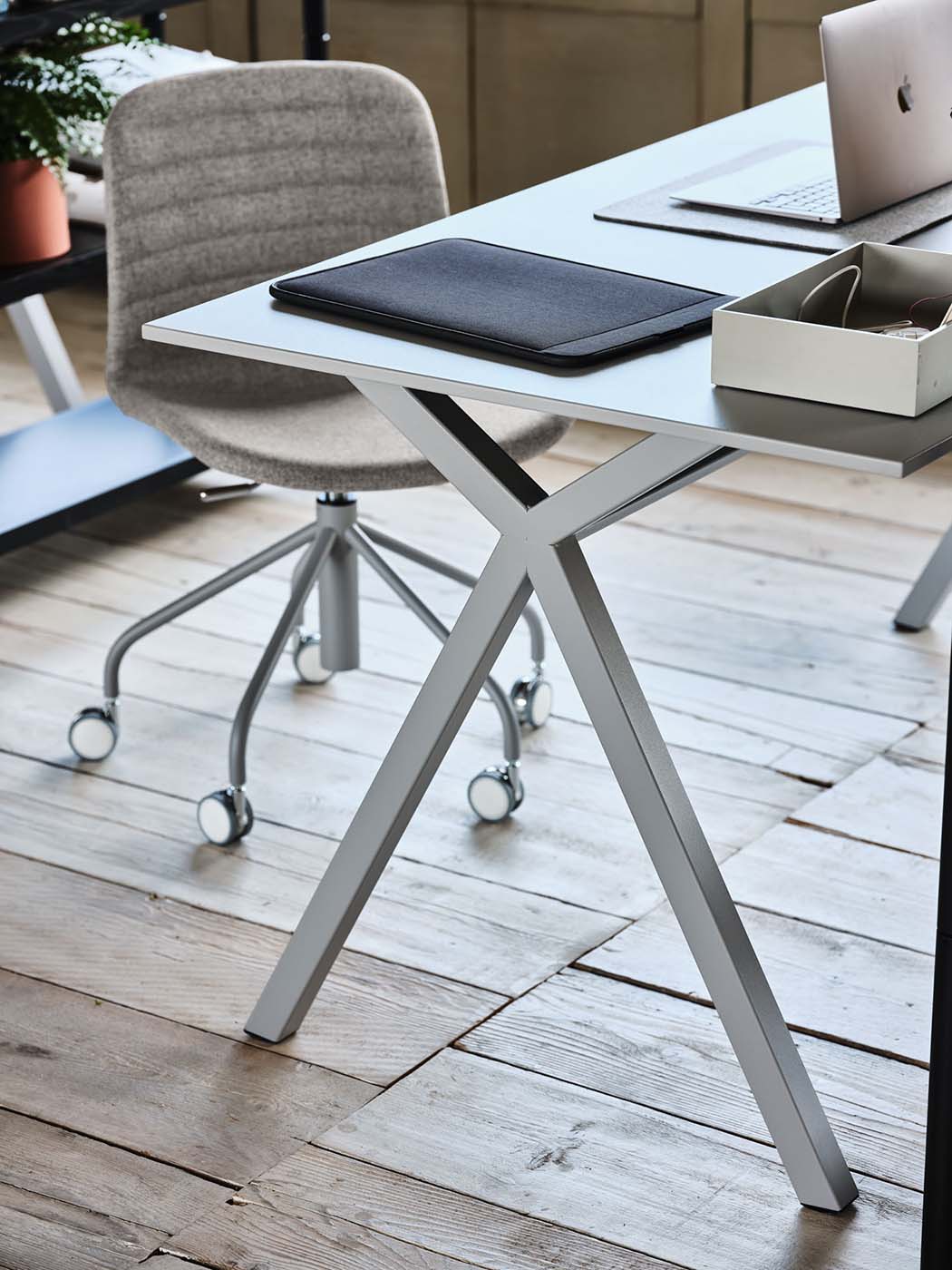 Dama High Desk Table / 41 by Midj - Image 6