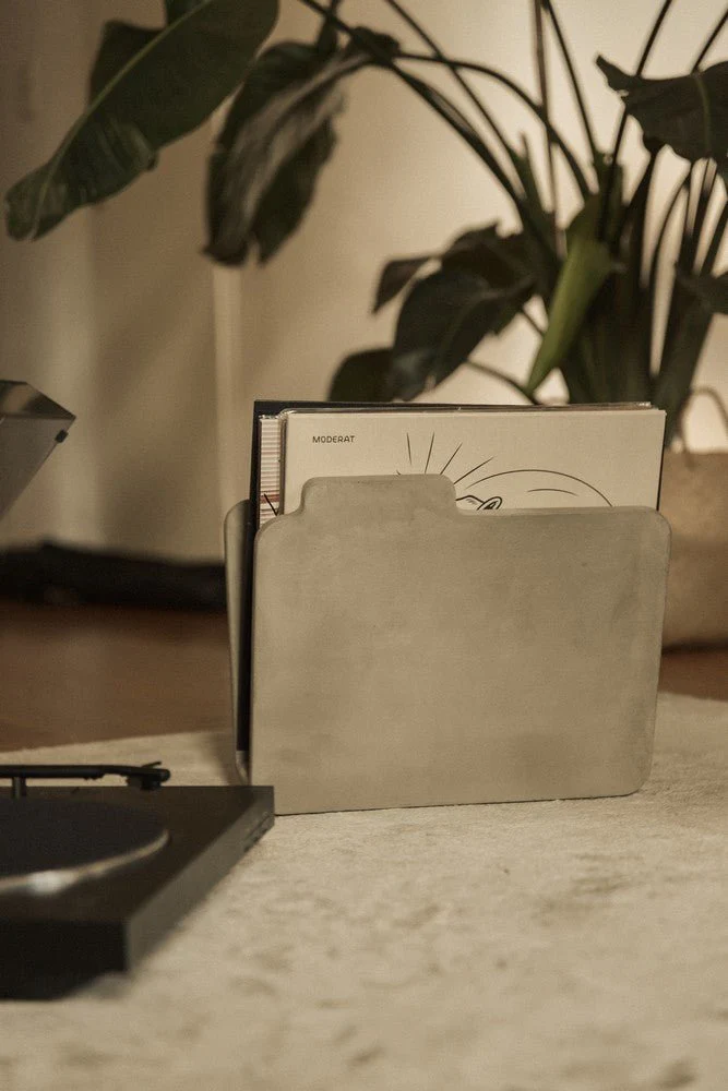 Doc Magazine Rack by Lyon Beton - Image 17