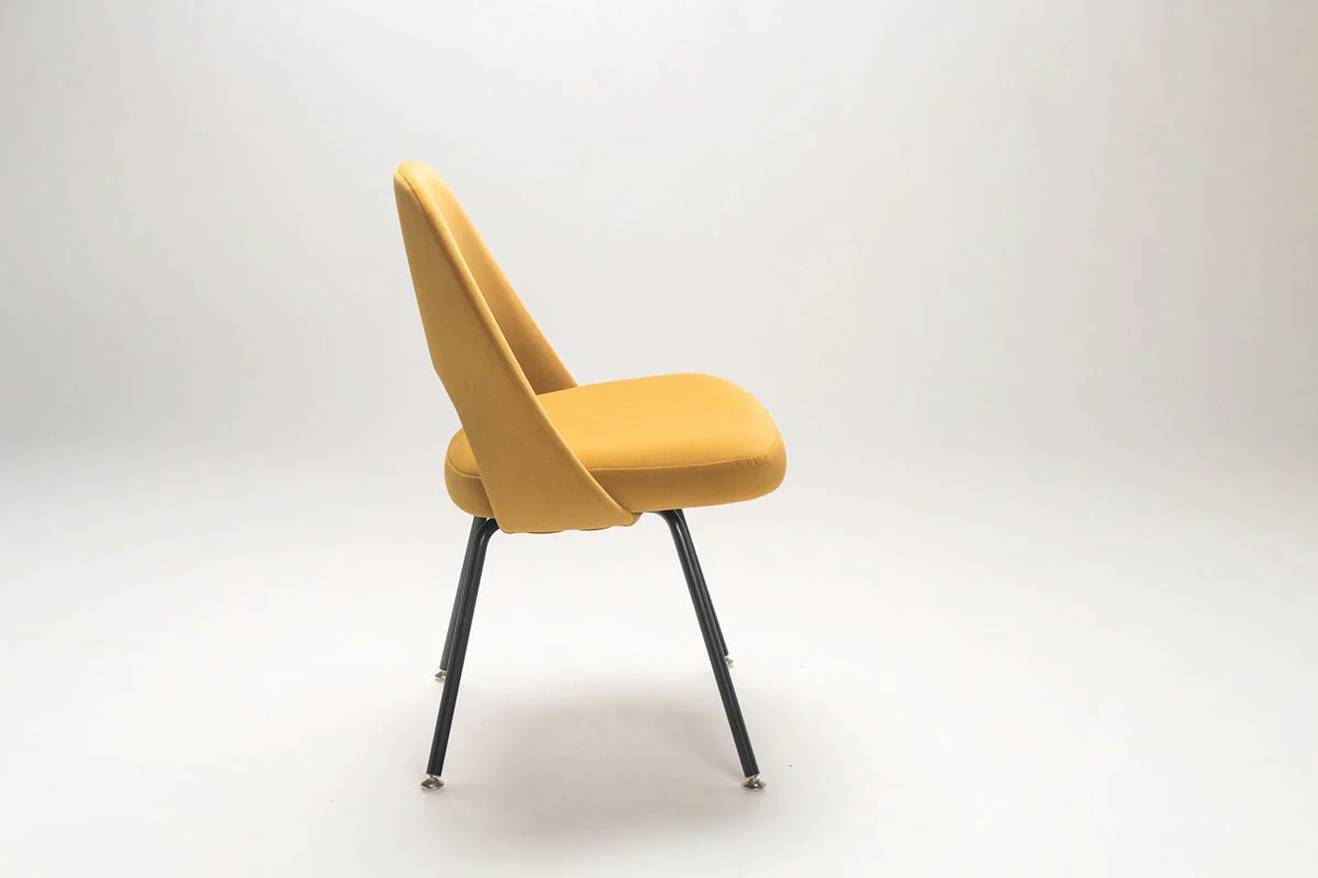 Eero Saarinen Executive Side Chair - Image 4