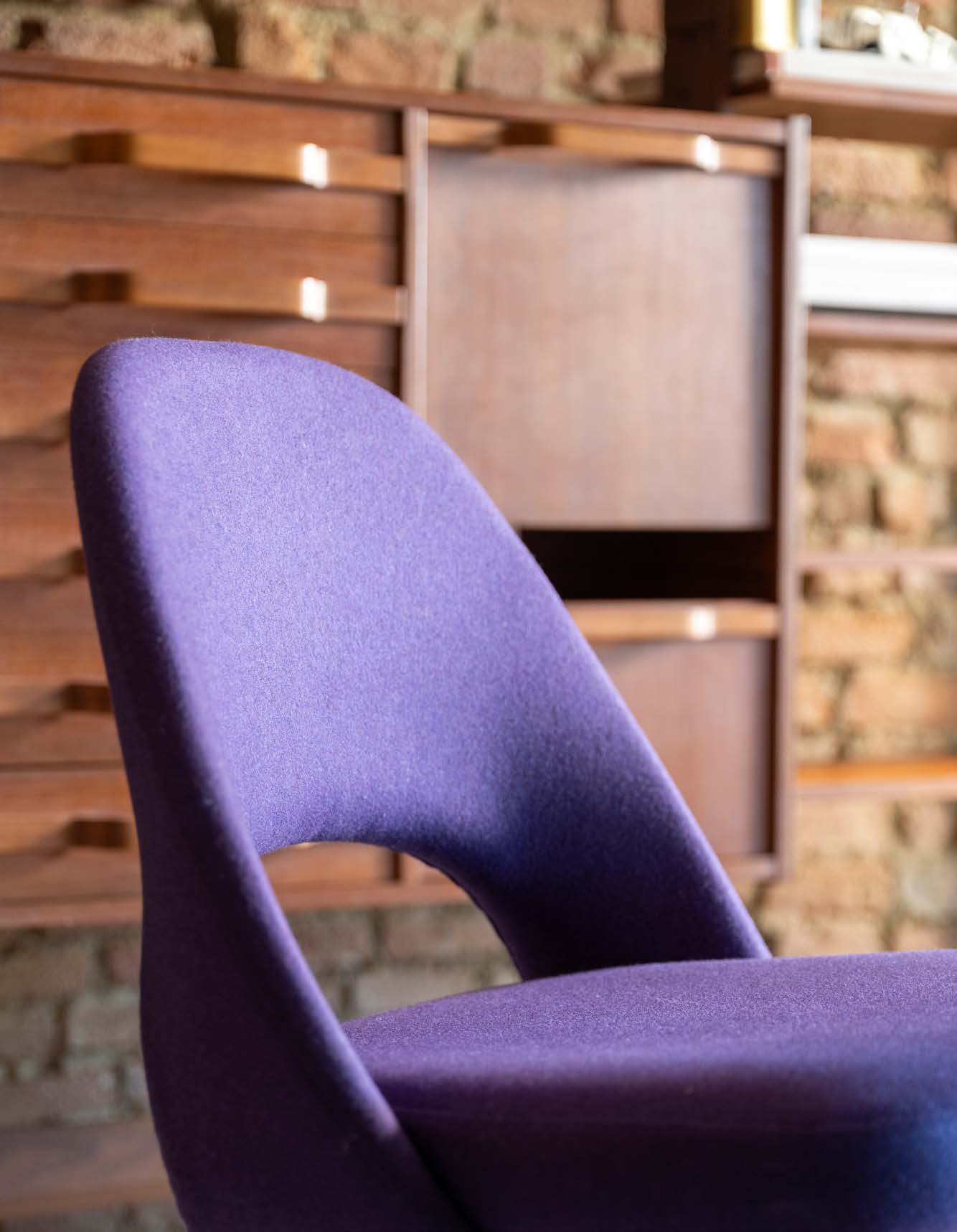 Eero Saarinen Executive Side Chair - Image 9