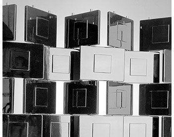Eileen Gray Brick Screen - Image 3