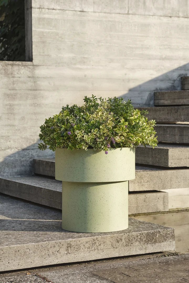Erasmo Vase by CIMENTO® - Image 9