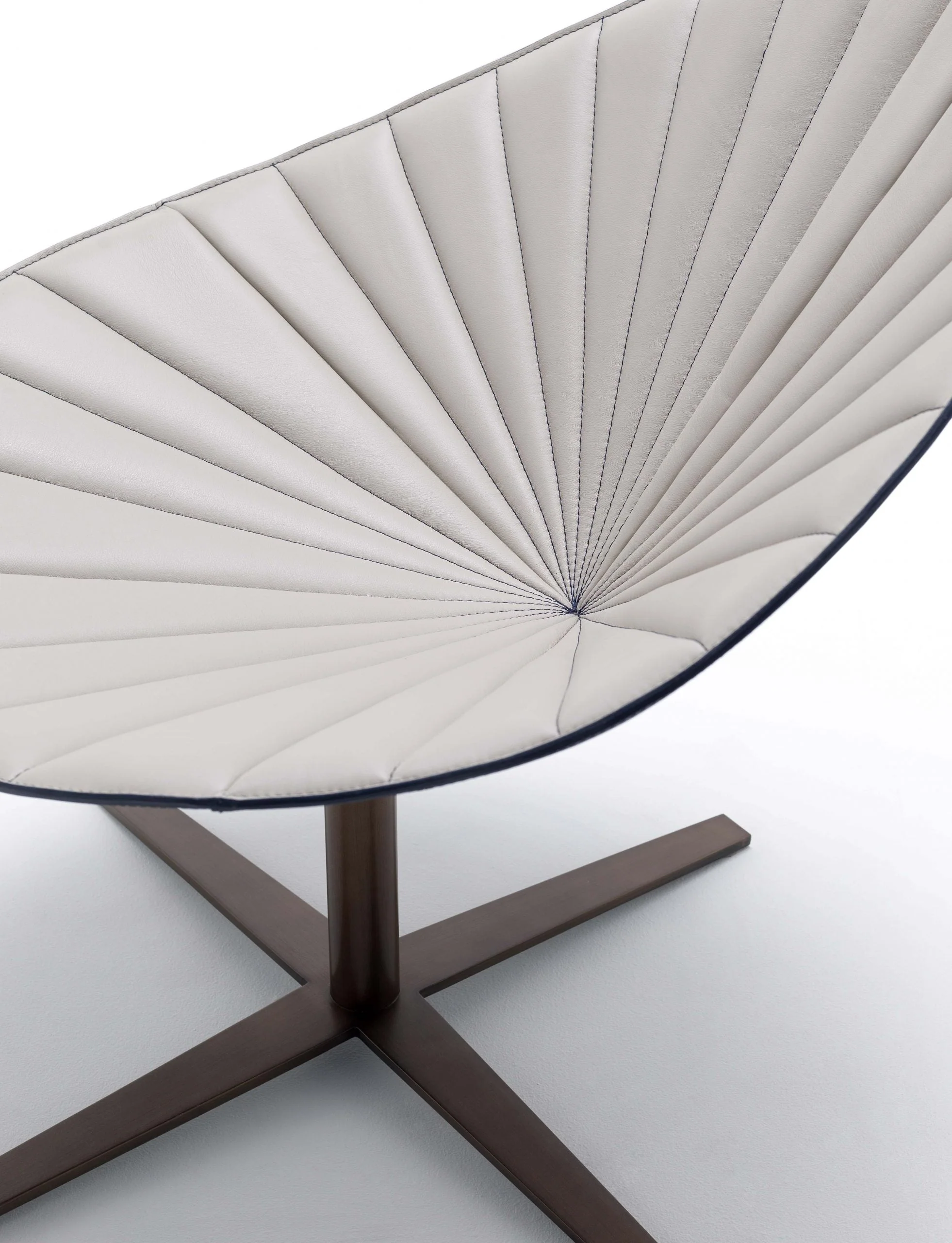 Fiorile Lounge Plisse BC Chair by Fasem - Image 8