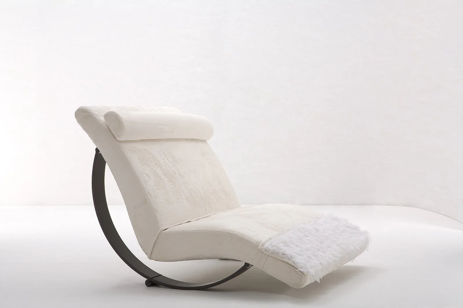 Gabbiano Rocking Chaise by Giovannetti - Image 3