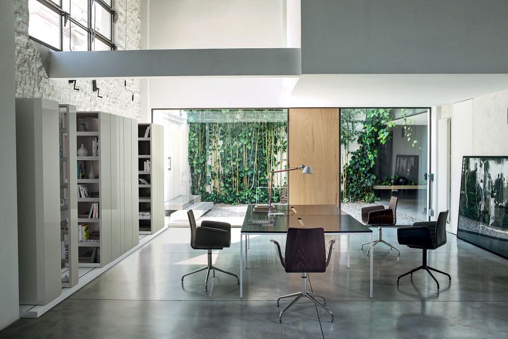 Gerrit Rietveld Berlin Chair - Image 3