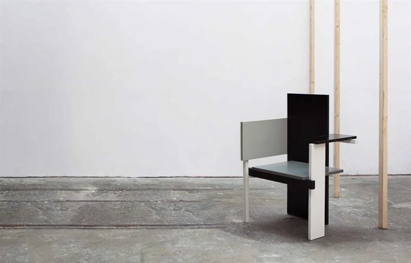 Gerrit Rietveld Berlin Chair - Image 4