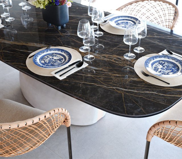 Gran Sasso Dining Table by Midj - Image 9
