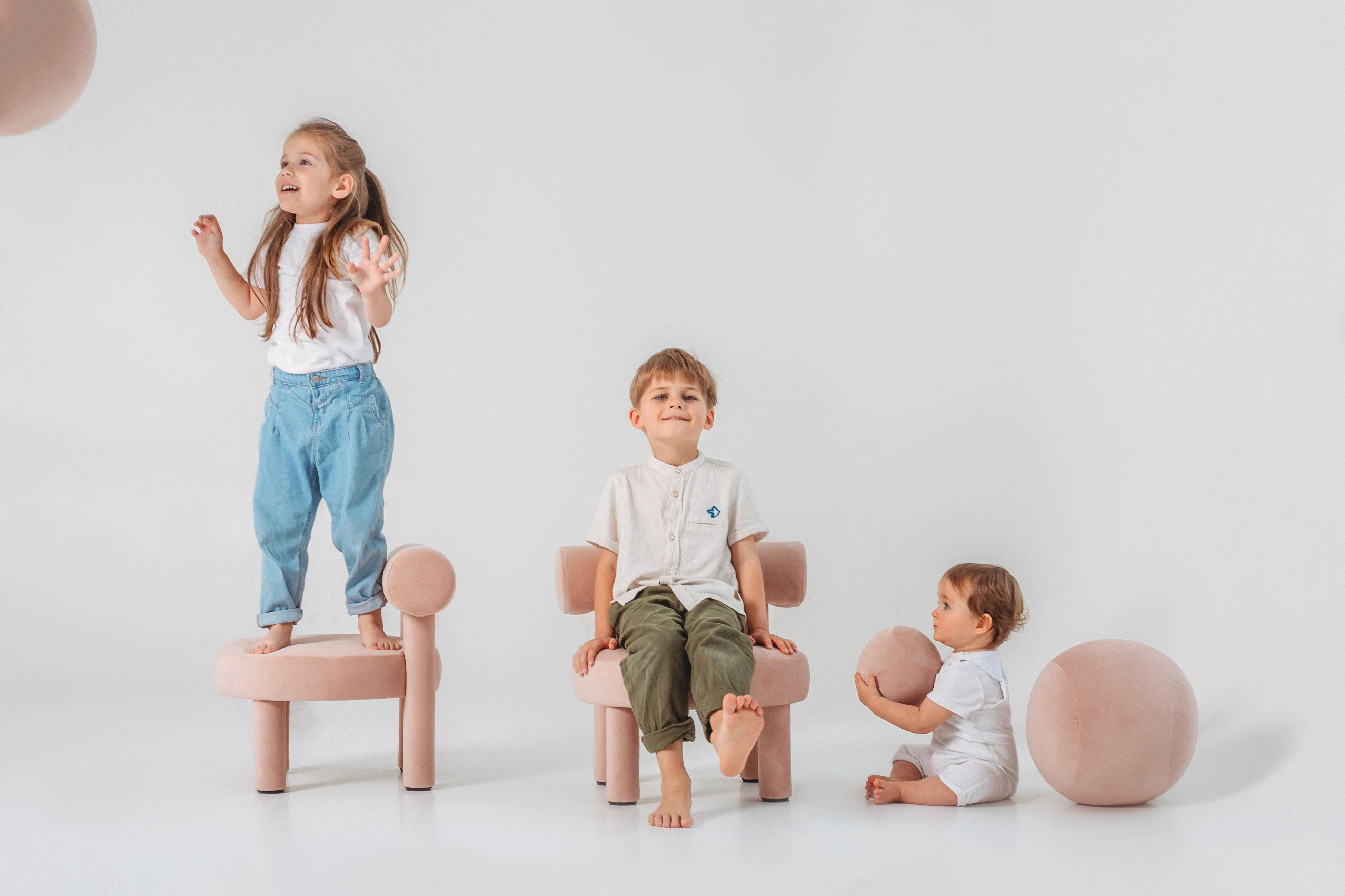 Gropius Baby Low Chair CS1 by Noom - Image 15