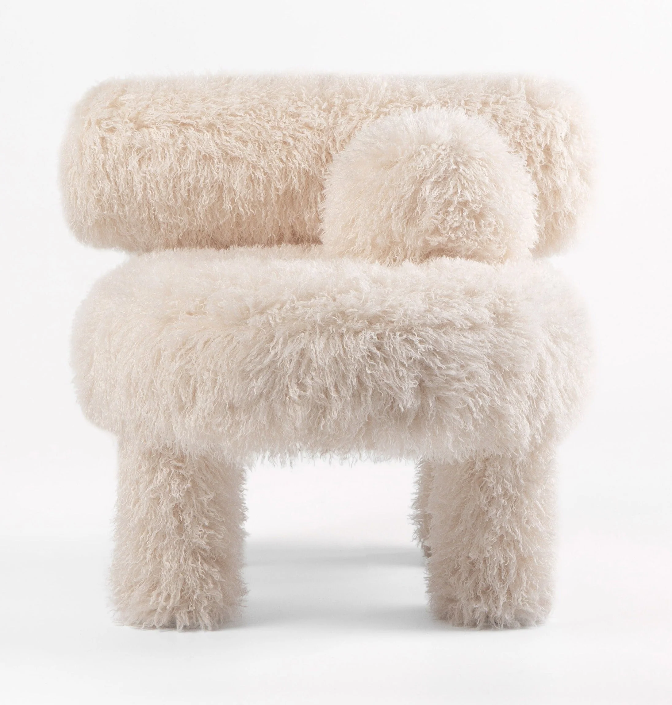 Gropius Low Chair CS1 Fluffy Edition by Noom - Image 2