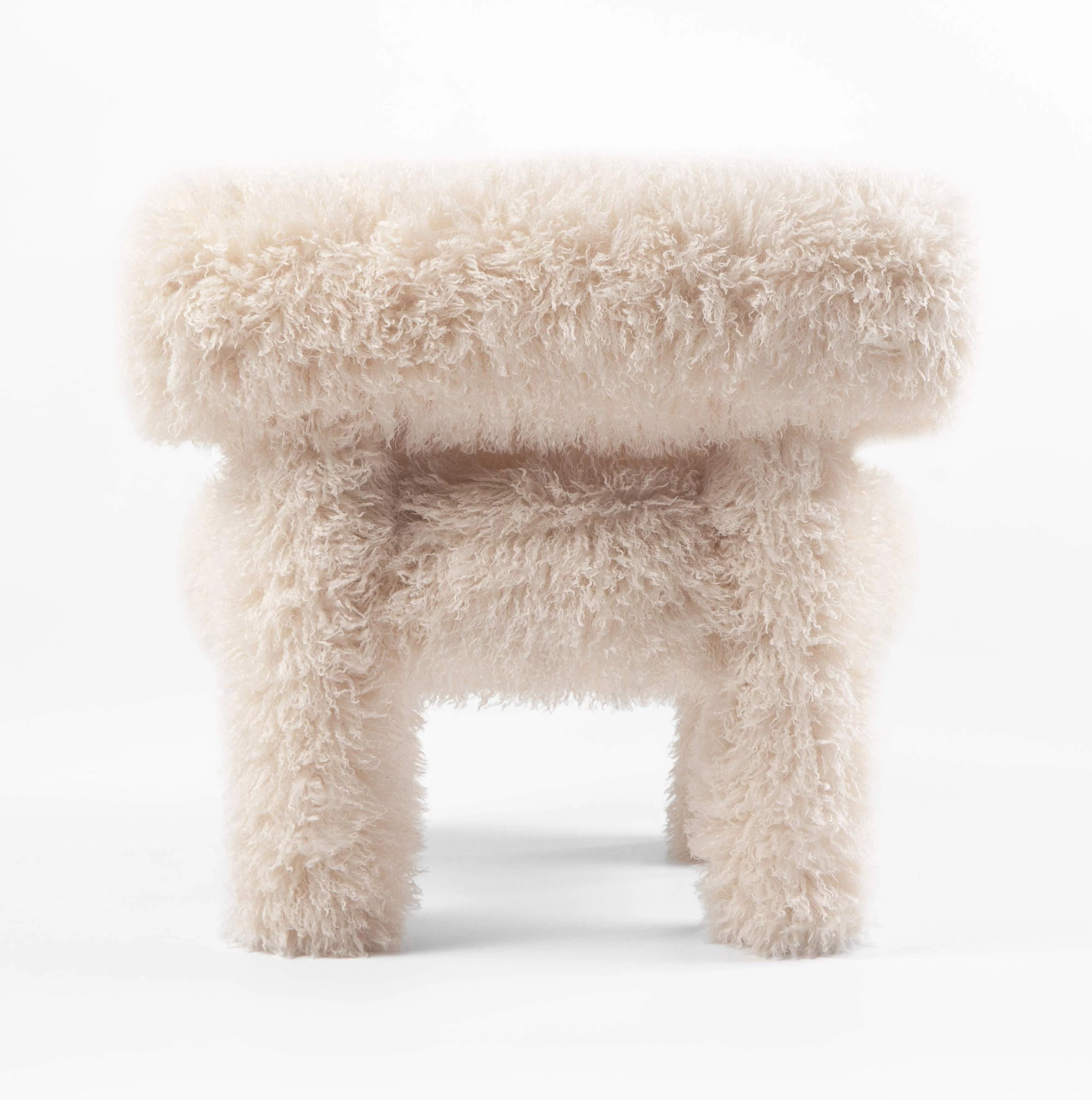 Gropius Low Chair CS1 Fluffy Edition by Noom - Image 3
