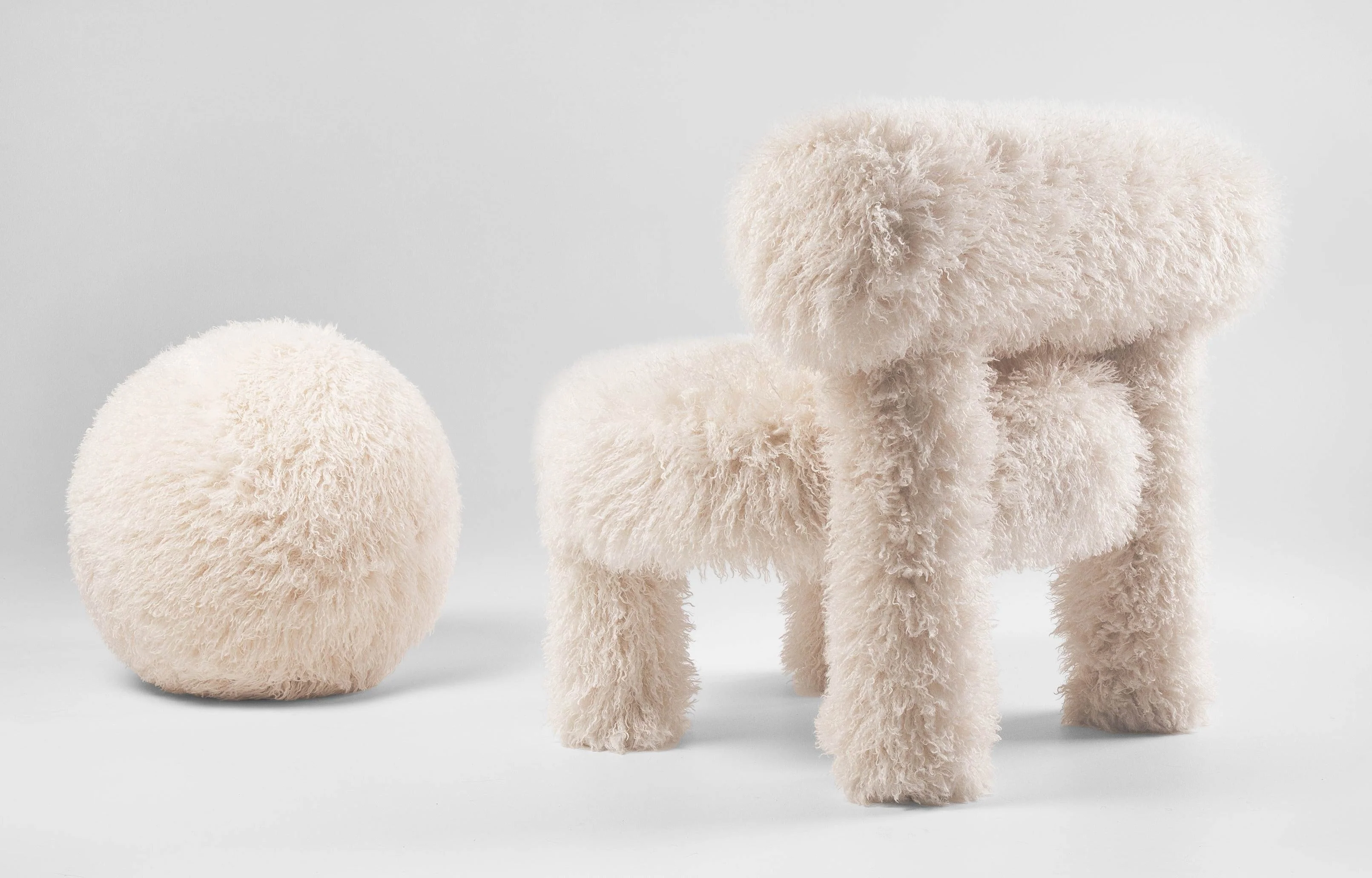 Gropius Low Chair CS1 Fluffy Edition by Noom - Image 5