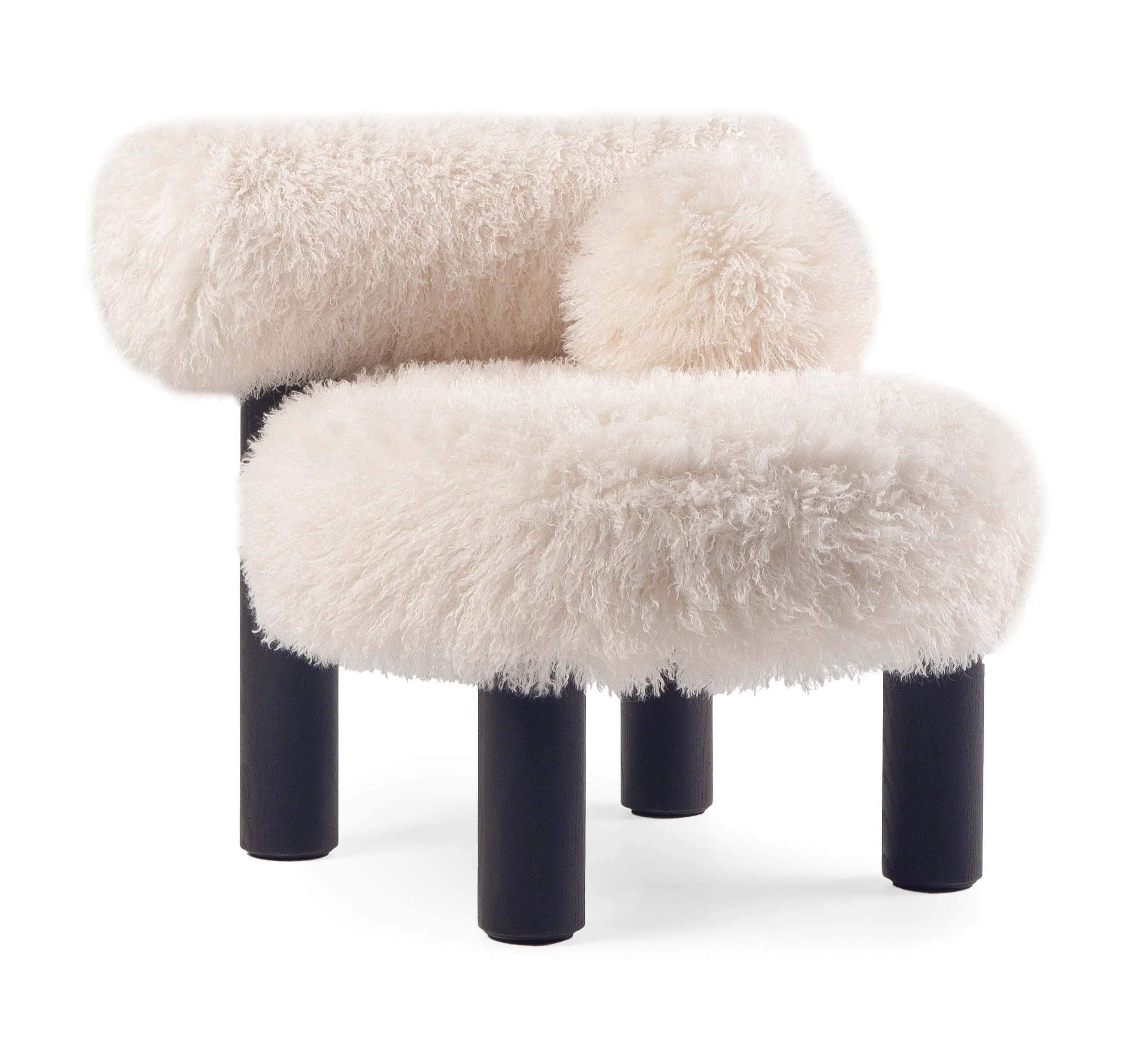 Gropius Low Chair CS2 Fluffy Edition by Noom - Image 3