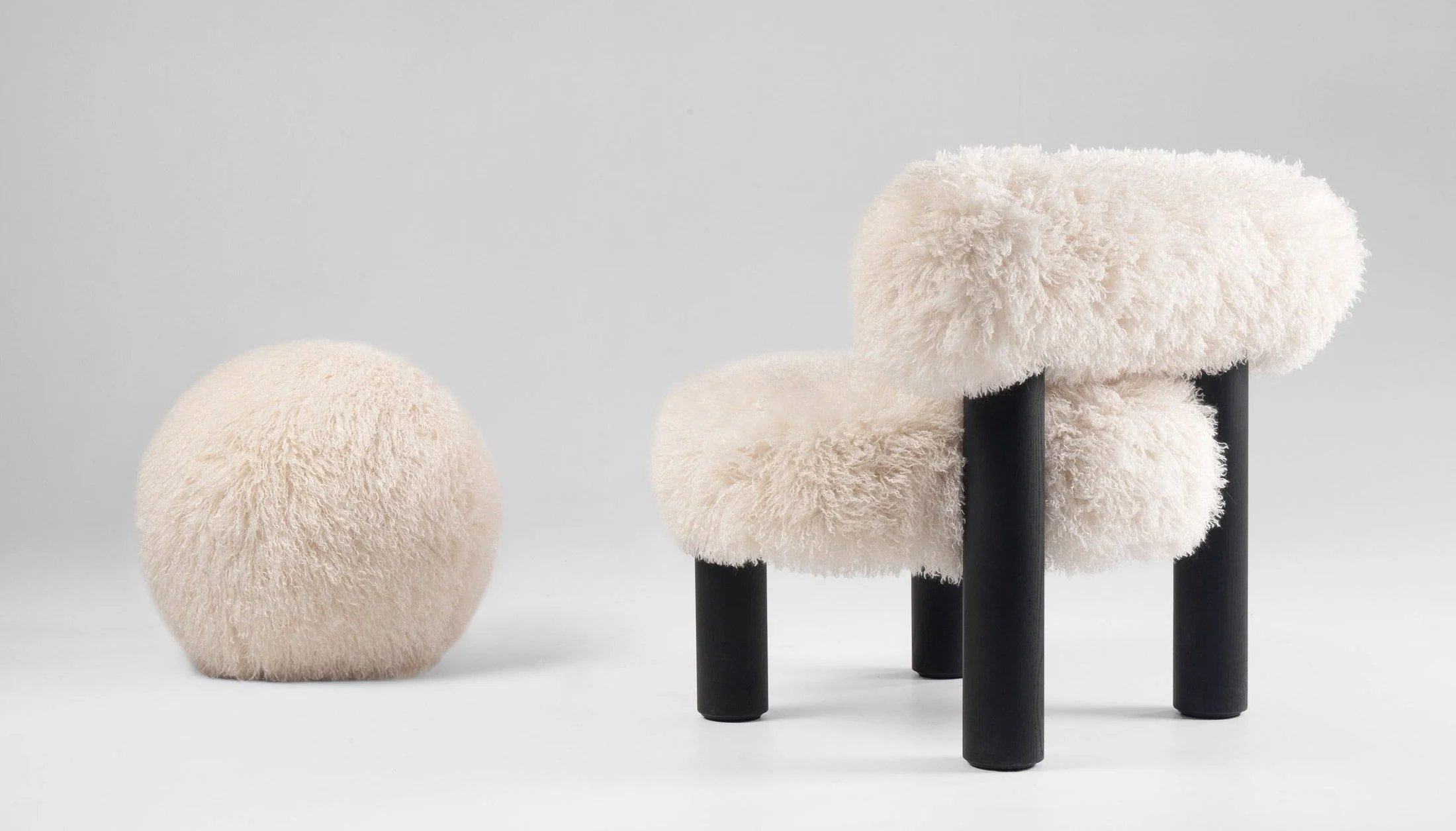 Gropius Low Chair CS2 Fluffy Edition by Noom - Image 7