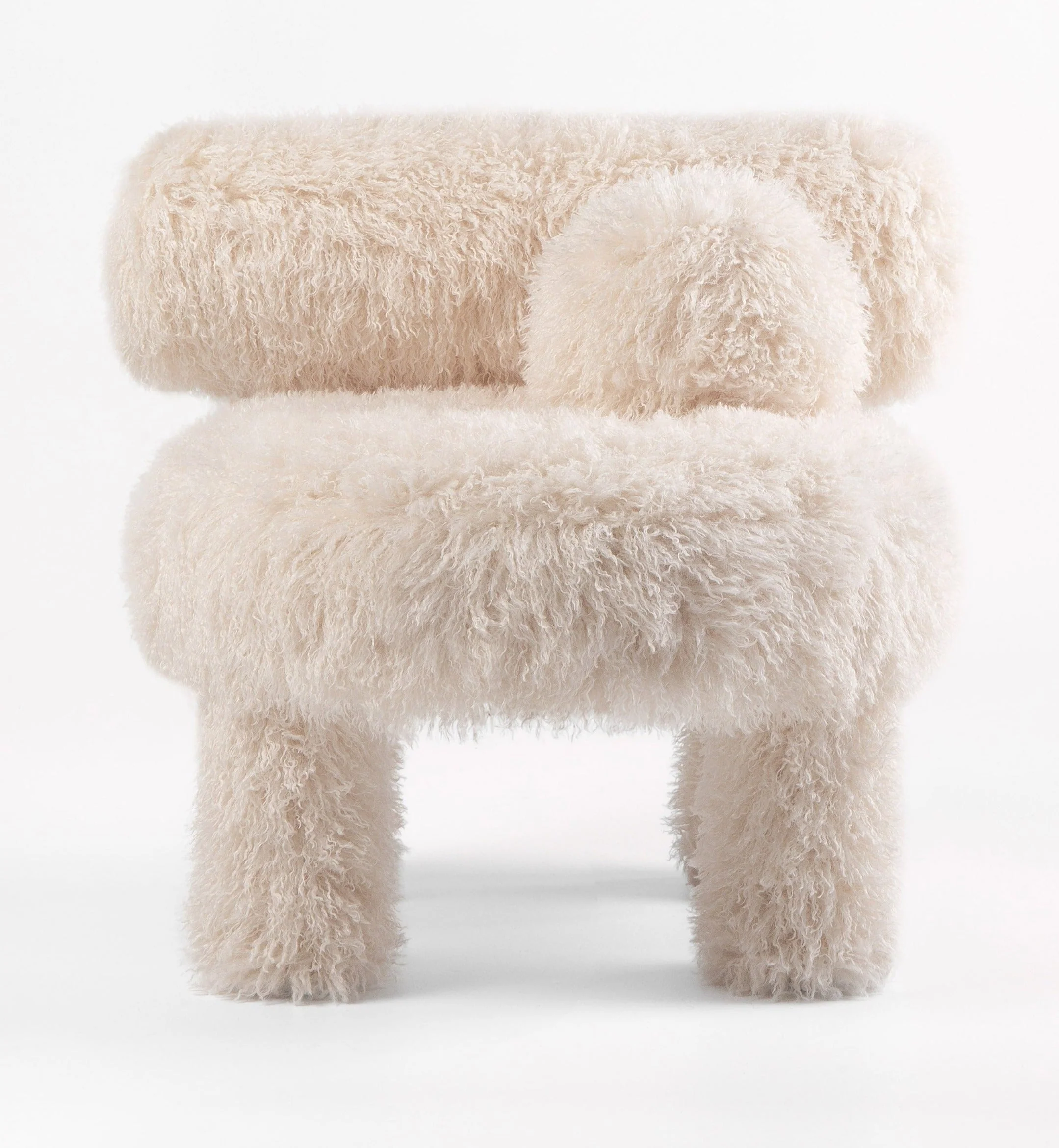 Gropius Small Round Cushion Fluffy Edition by Noom - Image 2