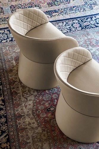 Hug Armchair by Bross - Image 4