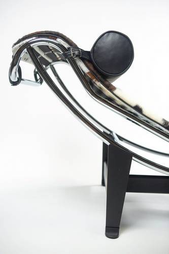 Le Corbusier Chaise Lounge in Pony (LC4) - Image 3
