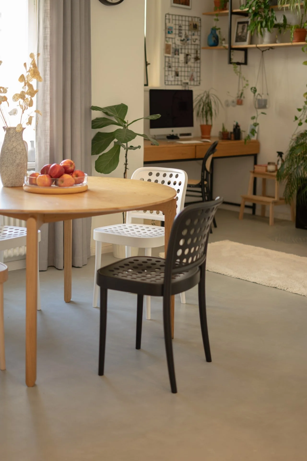 Leaf Dining Table by Ton - Image 22