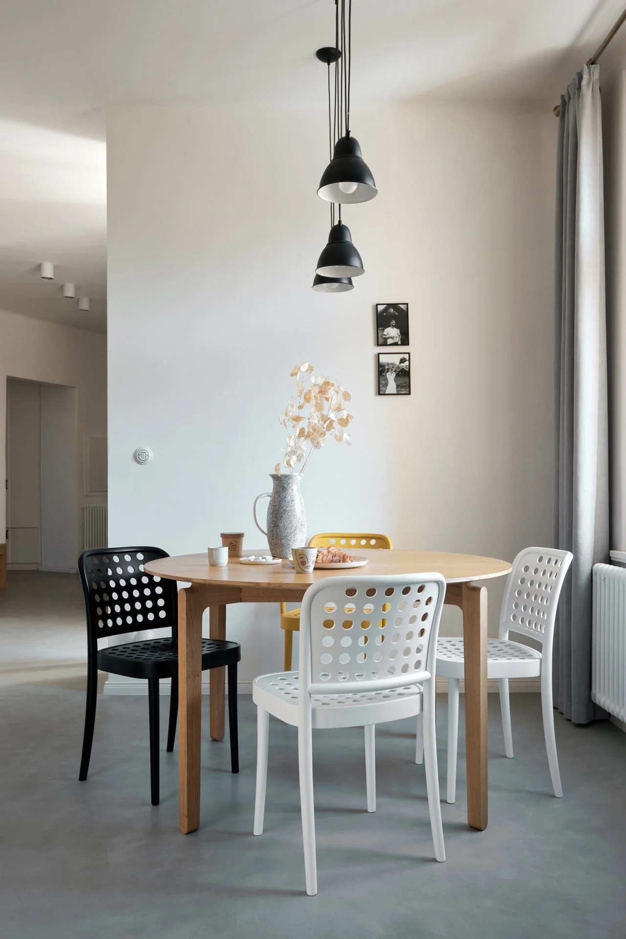 Leaf Dining Table by Ton - Image 24