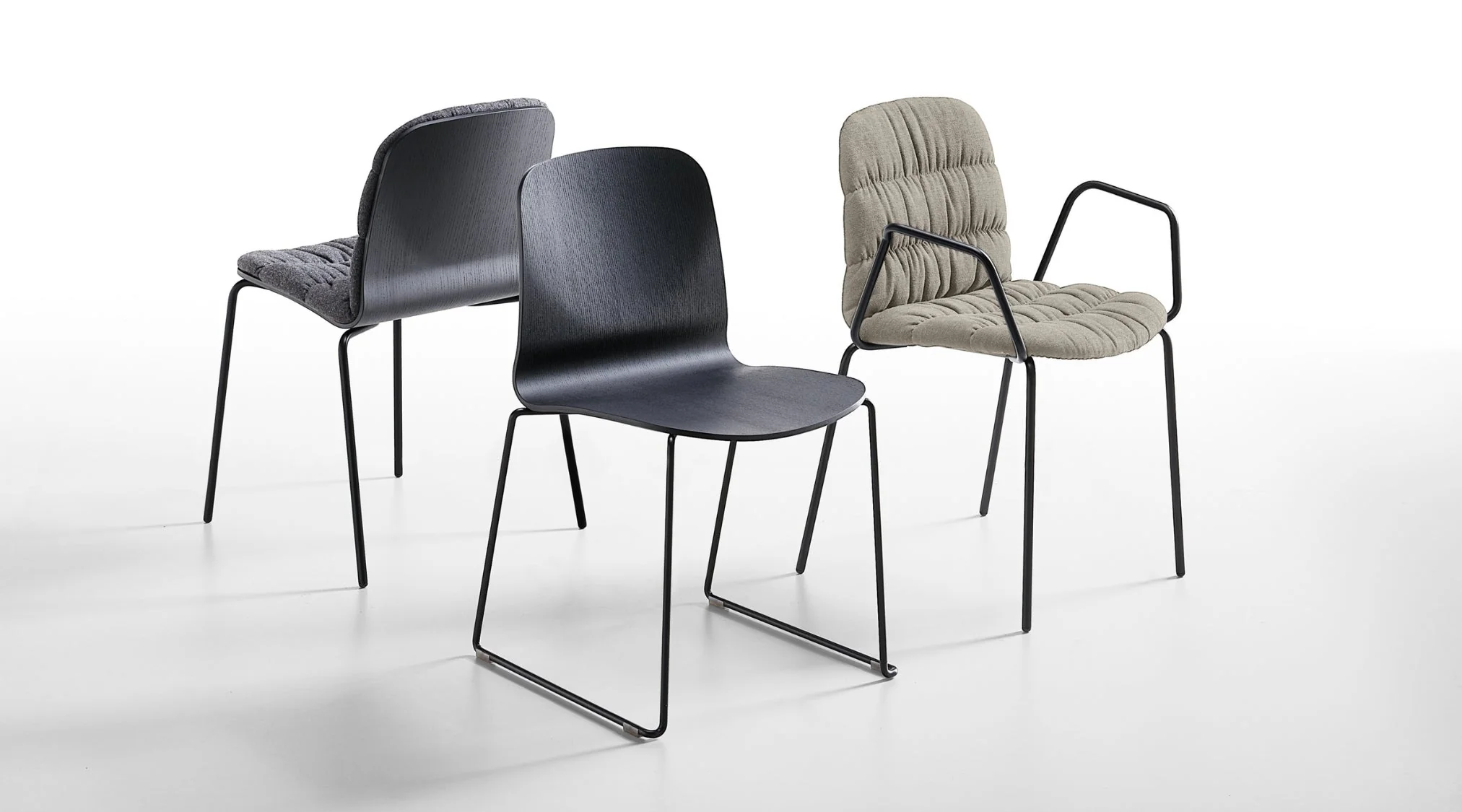 Liu S M LG_T Sled Base Stack Chair by Midj - Image 2