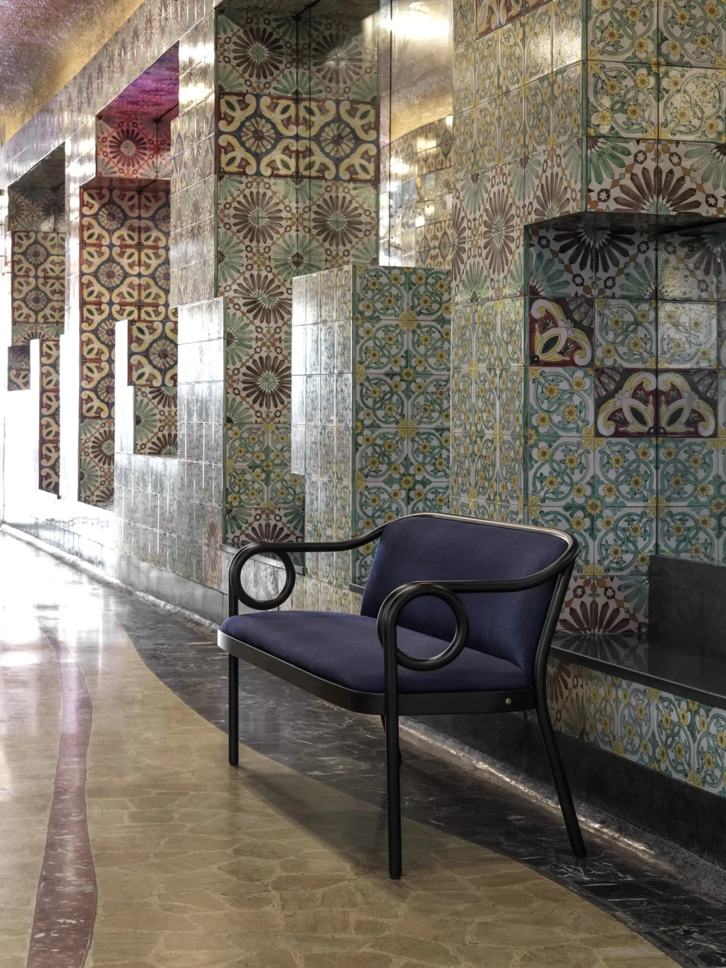 Loop Banquette by GTV - Image 6