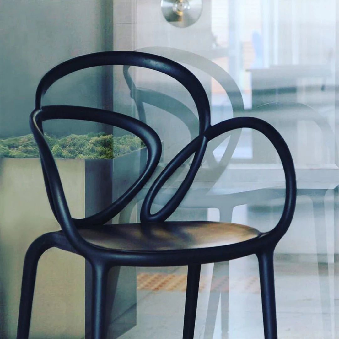 Loop Chair (Set of 2) by Qeeboo - Image 7