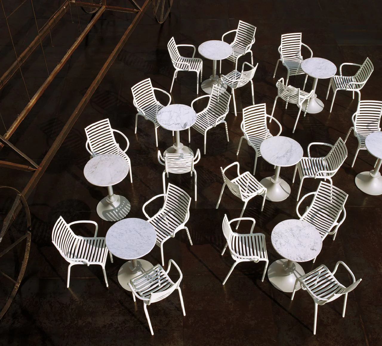 Lord Yi Table by Driade - Image 8