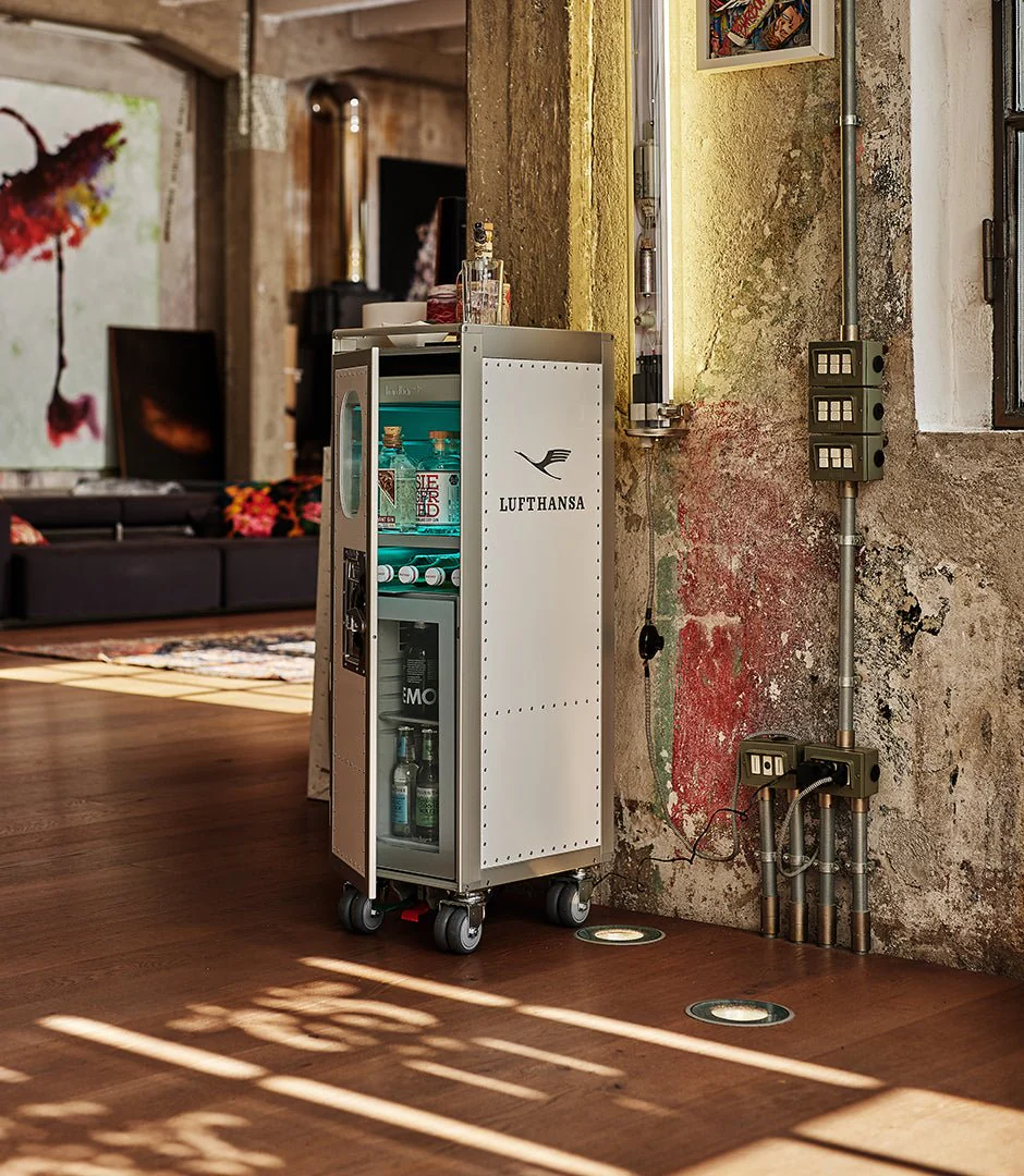 Lufthansa Cocktail Airplane Trolley by Bordbar - Image 2