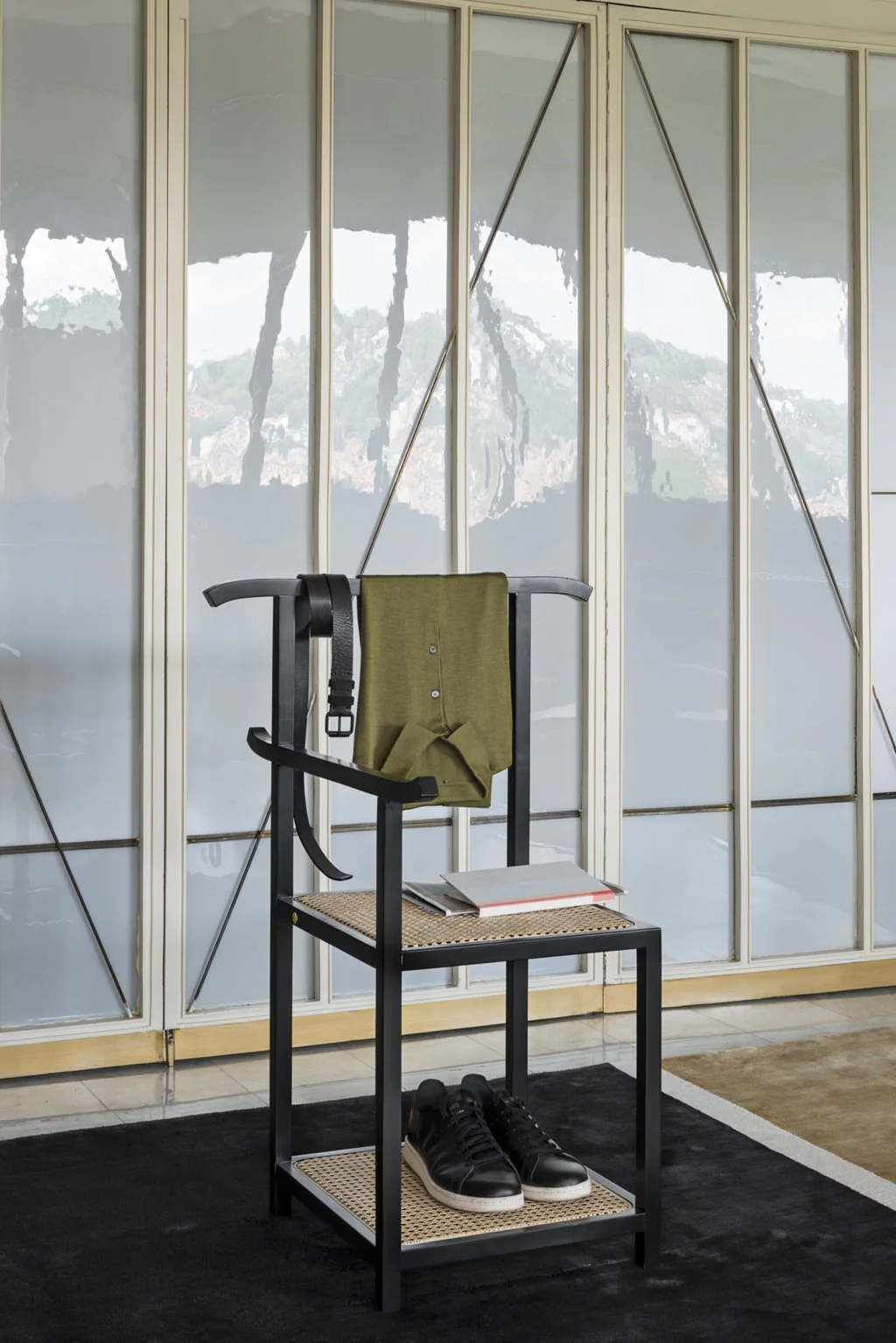 Majordomo Bentwood Clothes Valet by GTV - Image 4
