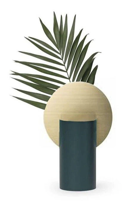Malevich Vase CS3 by Noom