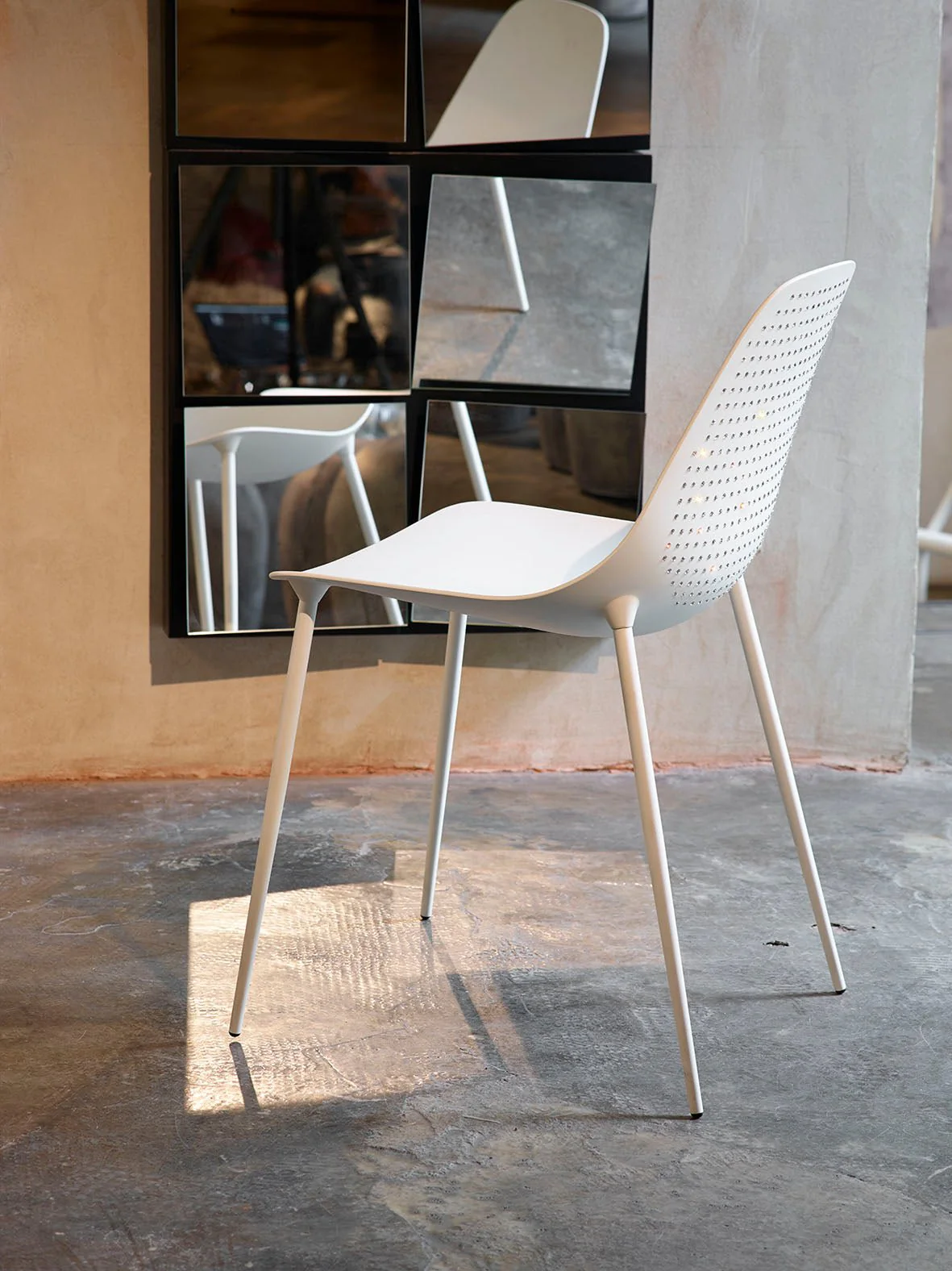Mammamia Diamond Chair by Opinion Ciatti - Image 4