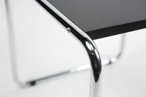 Marcel Breuer Small Laccio Table - Image 5