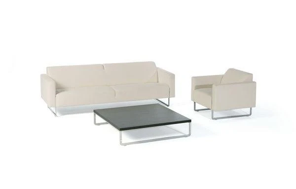 Mare Table by Artifort - Image 5