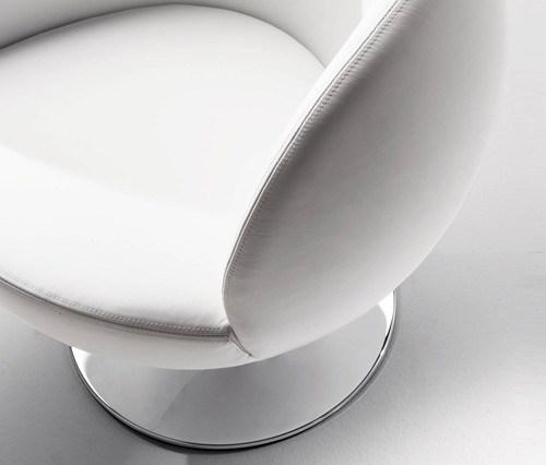 Matchball Lounge Chair by Tonon - Image 4