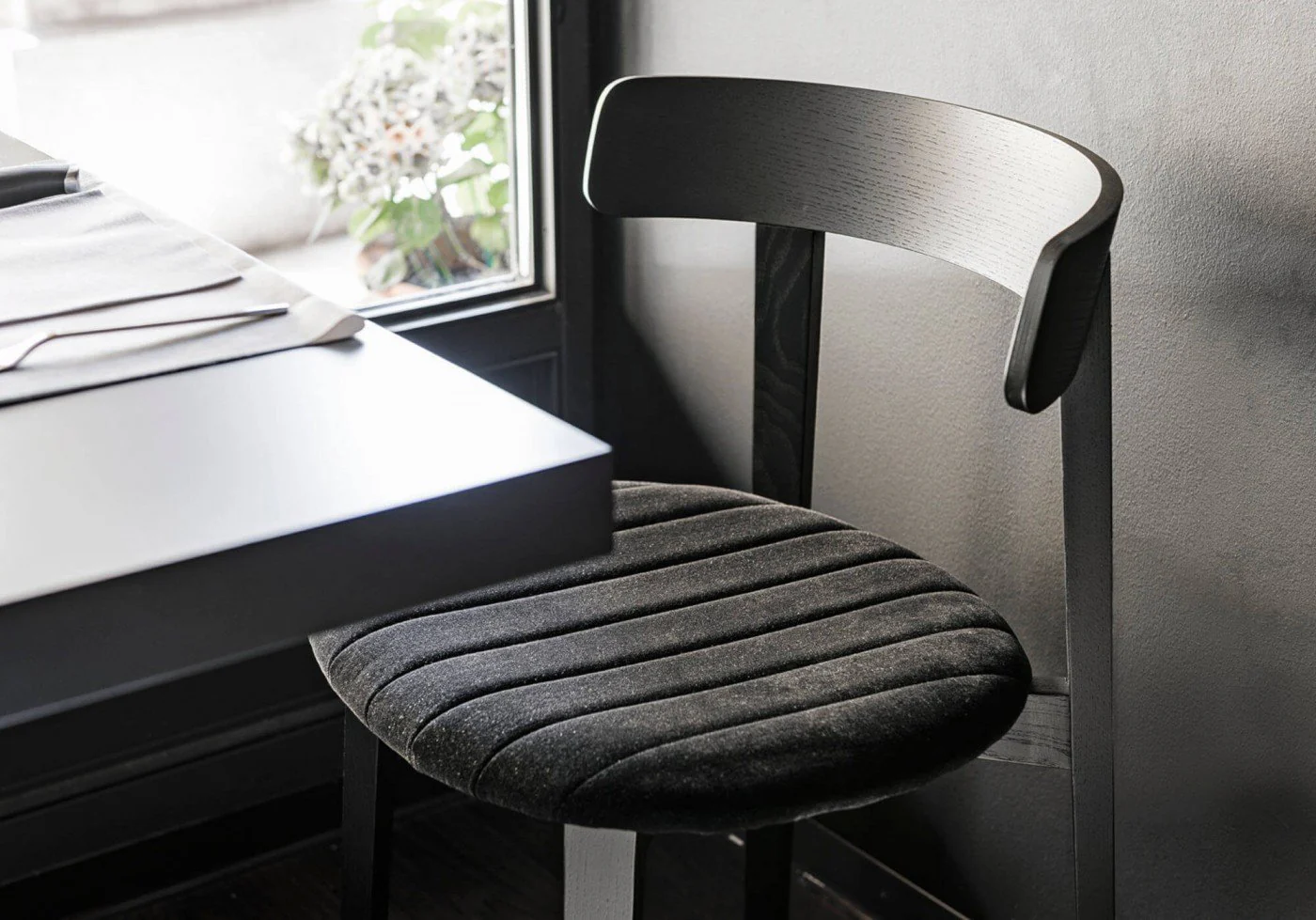 Maya S L TS Side Chair by Midj - Image 3