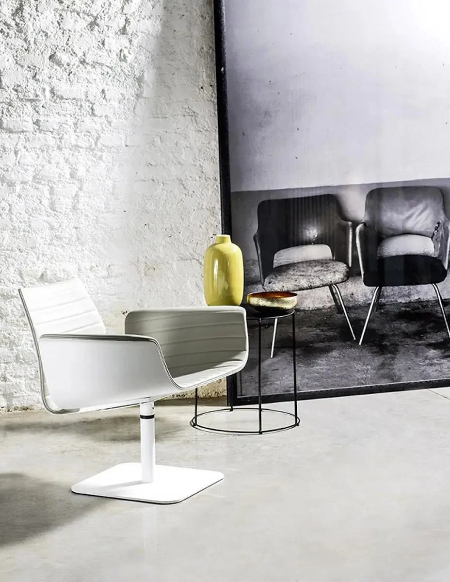 Meeting Lounge Chair by Bross - Image 2