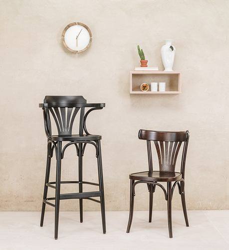 Michael Thonet No 135 Bentwood Stool by Ton - Image 3