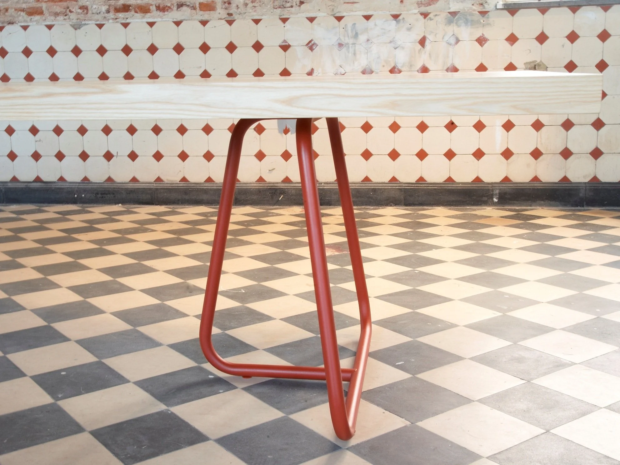 Minium Dining Table by Spectrum Design - Image 11