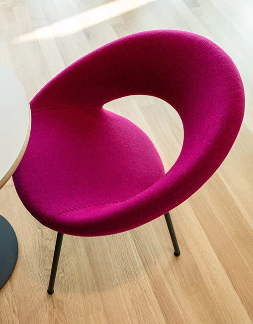 Nina Chair by Artifort - Image 27